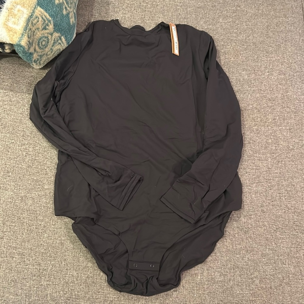 SKIMS 3x maternity long sleeve bodysuit, new with tags